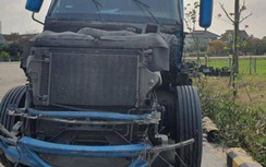 Xúc động cảnh người dân Hà Tĩnh xúm vào giải cứu xoài cho tài xế gặp nạn