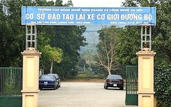 Cục Đường bộ lên tiếng vụ bắt giám đốc trung tâm sát hạch lái xe ở Hòa Bình