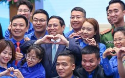 Thủ tướng chia sẻ với thanh niên về nỗi lo "an cư lạc nghiệp"