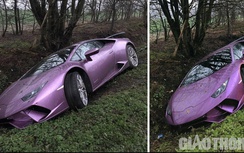 Video: Triệu phú Bitcoin bỏ mặc Lamborghini Huracan dưới mương nước