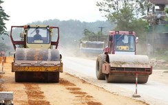 Gia hạn thời gian hoàn thành hai gói thầu dự án cải tạo, nâng cấp QL8A