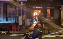 Cháy nhà trong đêm, chồng thoát nạn, vợ tử vong vì mắc kẹt trong biển lửa