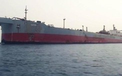 Siêu tàu chở dầu như "quả bom nổ chậm" giữa biển