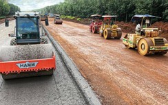 Thủ tướng: Xem xét thu giấy phép nếu cố tình ép giá vật liệu làm cao tốc