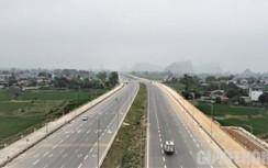 Cận cảnh đường nghìn tỷ ở Thanh Hóa đang chờ giao nốt mặt bằng để về đích