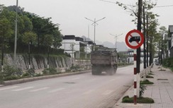 Phớt lờ biển cấm, xe tải trọng lớn tràn lan ở đường bao biển Quảng Ninh