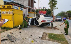 Vụ xe ô tô con lật chỏng vó ở Quảng Ngãi: Tài xế dương tính với ma túy