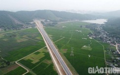 Những đoạn đường đẹp hút hồn trên cao tốc Mai Sơn - QL45