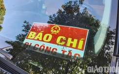 CSGT phát hiện xe gắn logo báo chí, che biển số bất thường