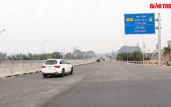 Video: “Vượt bão” làm cao tốc Bắc - Nam