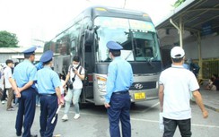 TTGT xử phạt ô tô khách nhồi nhét, phụ xe thanh minh vì nể người cùng quê
