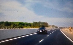 CSGT liên tiếp xử phạt ô tô chạy ngược chiều cao tốc Phan Thiết - Dầu Giây