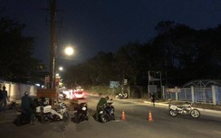 Điều tra vụ 2 nhóm thanh niên nổ súng trước cổng trường học