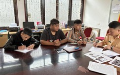 Bốc đầu xe khoe trên tiktok, hai thanh niên bị CSGT triệu tập, xử phạt