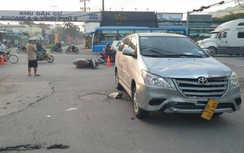 Nam thanh niên đi xe máy tử vong sau va chạm với ô tô đang sang đường