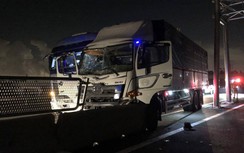 Xe đầu kéo và ô tô tải tông nhau trên cao tốc Phan Thiết - Dầu Giây