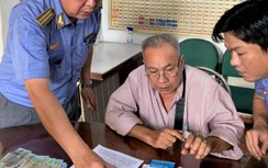 Khách đãng trí bỏ quên cả chục triệu đồng trên tàu