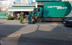 TP.HCM: Cô gái trẻ nằm bất động trên đường sau tiếng động mạnh