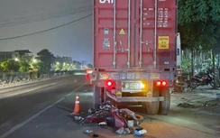 Đâm vào đuôi xe container đỗ bên đường, người đàn ông tử vong