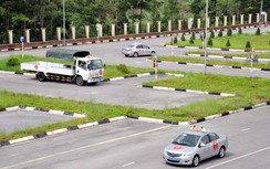 Vì sao Đồng Nai tạm hoãn thi sát hạch lái ô tô?