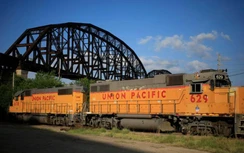 Mỹ tá hỏa khi mất 30 tấn hóa chất dễ nổ trên đường vận chuyển