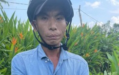 Thuê người phụ nữ chạy xe ôm, dí dao vào cổ cướp tài sản