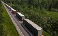Căng thẳng leo thang, Ba Lan dự định đóng biên giới với xe tải Nga, Belarus