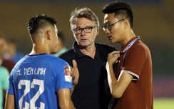 Vì sao HLV Troussier gặp riêng công thần dưới thời thầy Park?