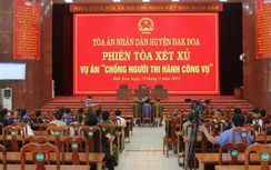 Gia Lai: Đâm xe thẳng vào cảnh sát, thanh niên bị phạt 15 tháng tù