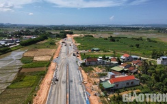 Chủ tịch Quảng Ngãi sốt ruột khi đường 700 tỷ làm quá chậm