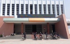 Giám đốc trung tâm văn hóa huyện ở Bình Định đột quỵ khi đang phát biểu