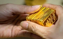Giá vàng 4/6: Vàng lao dốc mạnh, dự báo sẽ thế nào?