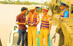 Bạc Liêu siết chặt an toàn giao thông đường thủy mùa mưa bão