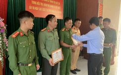 Khen thưởng tập thể, cá nhân khám phá nhanh vụ giết người