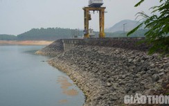 Thủy điện cạn trơ đáy và cảnh báo chưa có tiền lệ