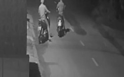 Cặp vợ chồng mất xe máy vì... ngủ quên khóa cửa phòng trọ