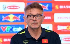 HLV Troussier nói lời đặc biệt về Quang Hải sau “gáo nước” ngày hội quân