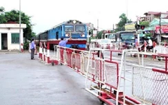 Đầu tư 400 tỷ đồng lắp đặt bổ sung tín hiệu 200 đường ngang đường sắt