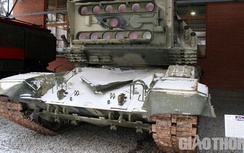 Video: Khám phá xe tăng phóng tia laser "độc lạ" của Liên Xô