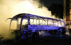 Bạo loạn leo thang, Tổng thống Pháp phải hoãn chuyến thăm Đức