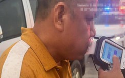 Bị ép uống rượu ở nhà bố vợ, trên đường về tài xế bị phạt 35 triệu đồng