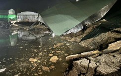 Bạc Liêu: Sạt lở trong đêm cuốn trôi kè chắn vừa xây cùng một khu nhà xưởng