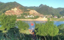 Cùng nhóm bạn ra sông Đà tắm, nam sinh lớp 11 đuối nước thương tâm