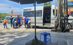 Thái Bình: Bến vắng hoe, xe dù tung hoành khắp phố