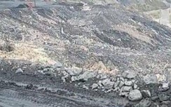 Va chạm với ô tô tải, một phó quản đốc tử vong trong khai trường than