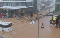Mưa đá, mưa lớn, nhiều tuyến đường tại Đà Lạt ngập sâu