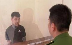 Bắt nhóm đối tượng chạy xe máy mang hung khí, bom xăng náo loạn đường phố
