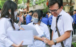 Chia sẻ bất ngờ của nữ thủ khoa tốt nghiệp THPT năm nay