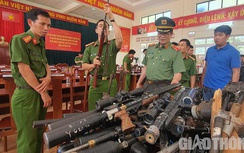 Công an Đắk Lắk thu hồi hàng nghìn vũ khí, vật liệu nổ