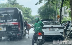 Bỏ tuyến cố định, dùng xe hợp đồng trá hình chở khách